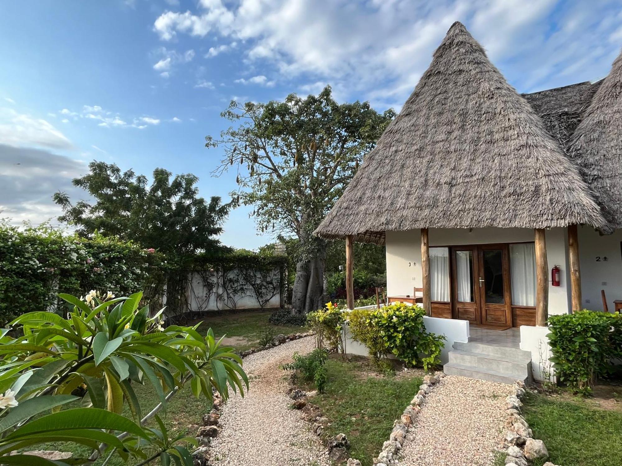 Miti Beach Bungalows ナングウィ エクステリア 写真